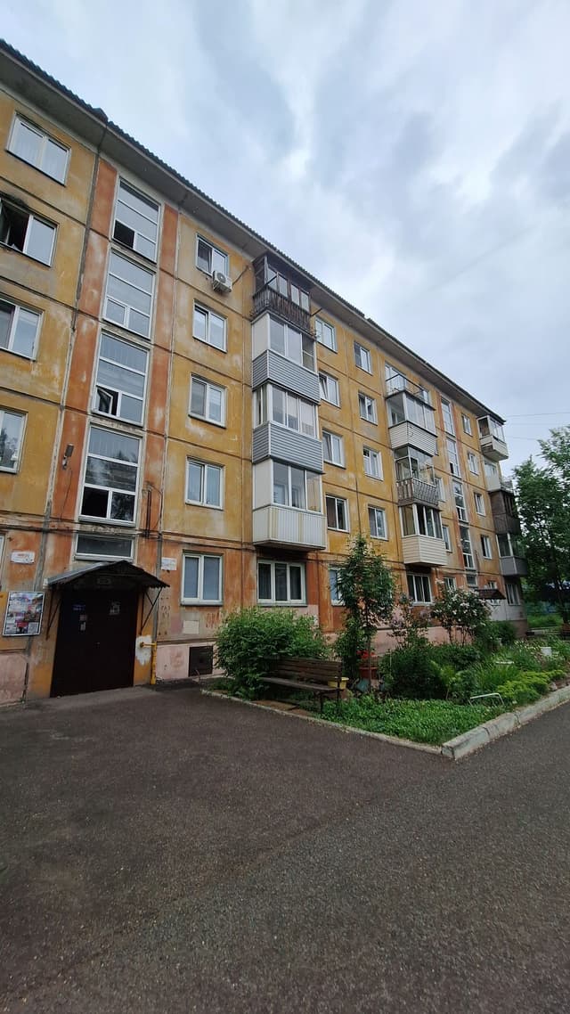 2-к. квартира, 50 м2, 5/5 этаж